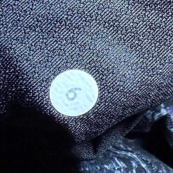 Lululemon Forme Jacket Cuffins Rocky Road Sand Dune Toothpaste Print Size 6 - Picture 5 of 6
